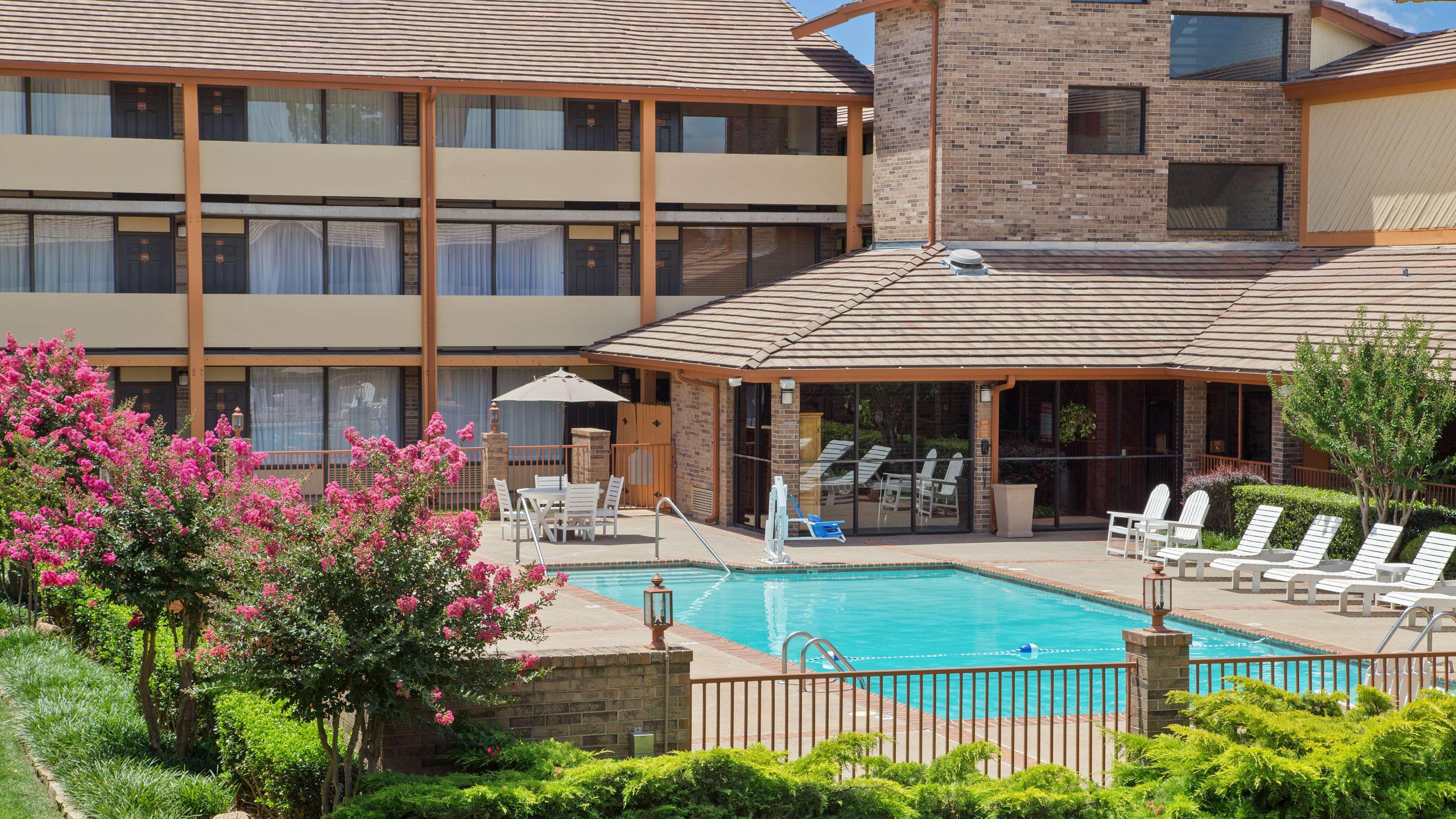 Hotel Western Saddleback And Conference Center 3*
