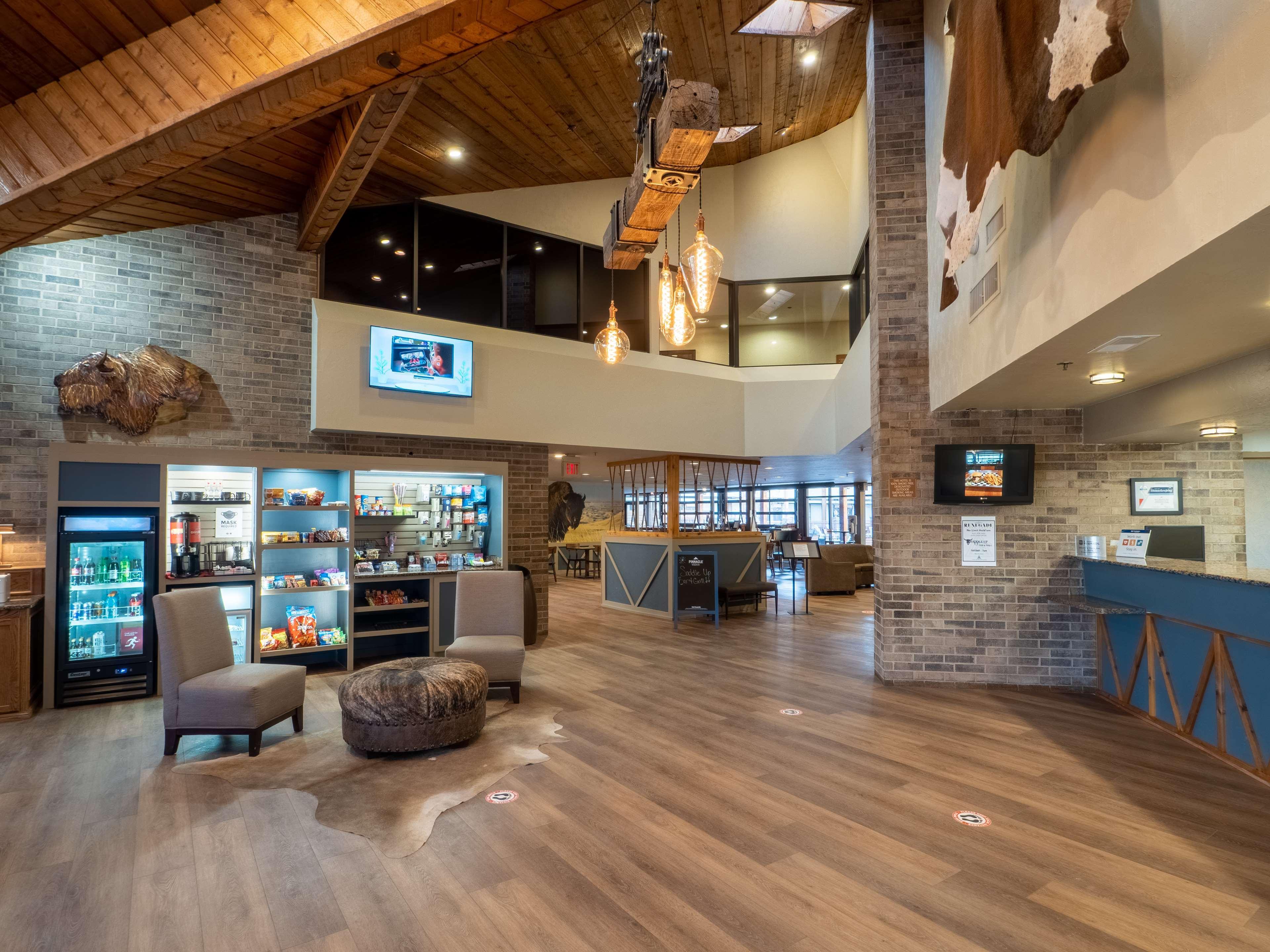 Hotel Western Saddleback And Conference Center 3*