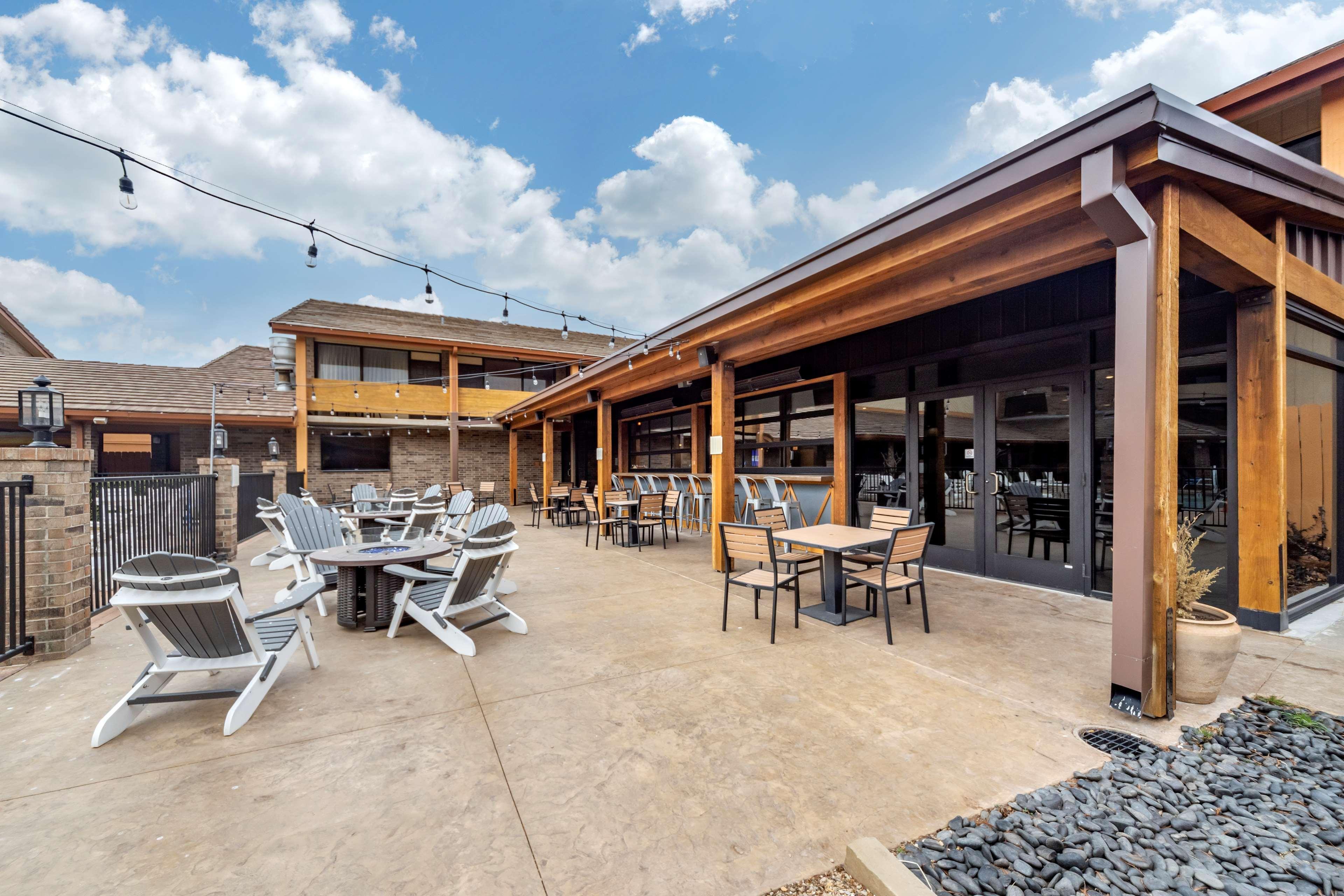 Western Saddleback And Conference Center 3*