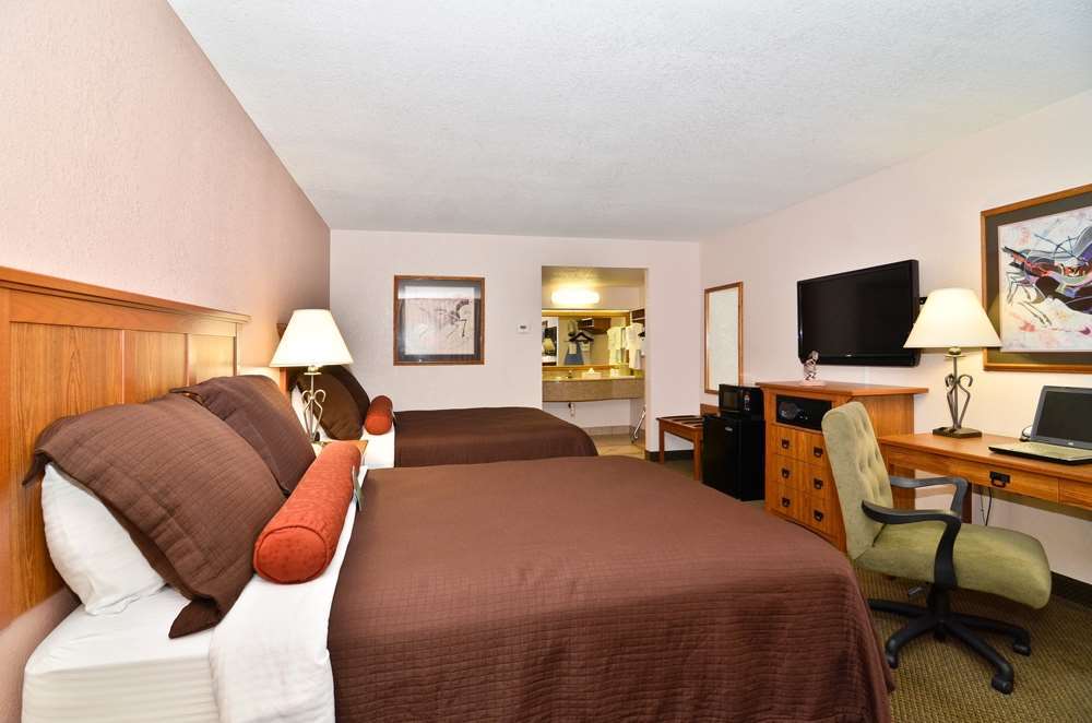 Western Saddleback And Conference Center Hotel 3*