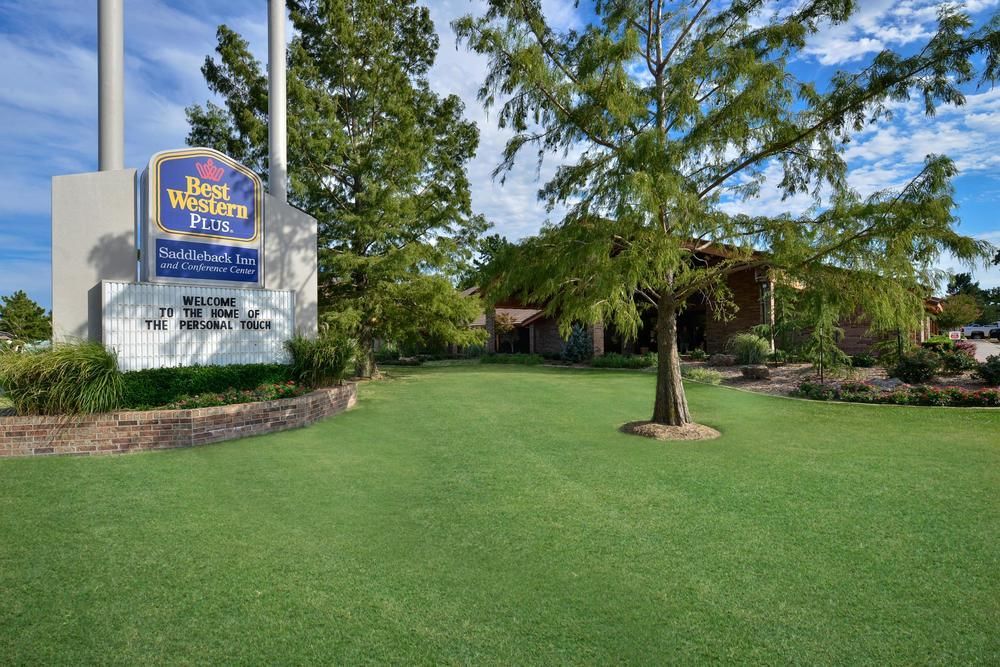 Western Saddleback And Conference Center Hotel 3*